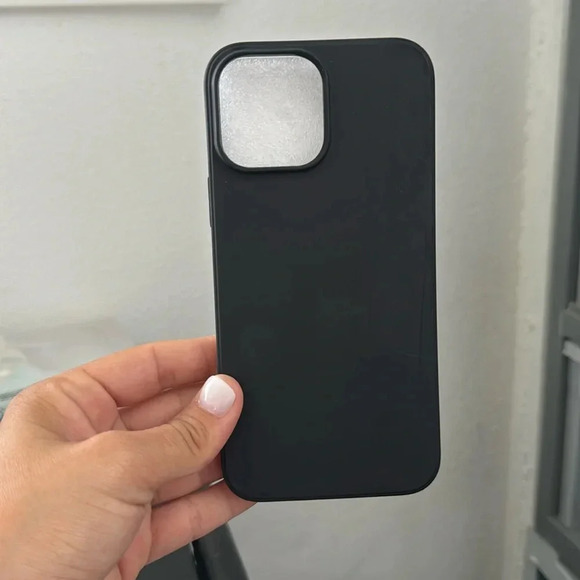 Full Black Silicone Cover | IPhone 13 Pro Max - Picture 1 of 4